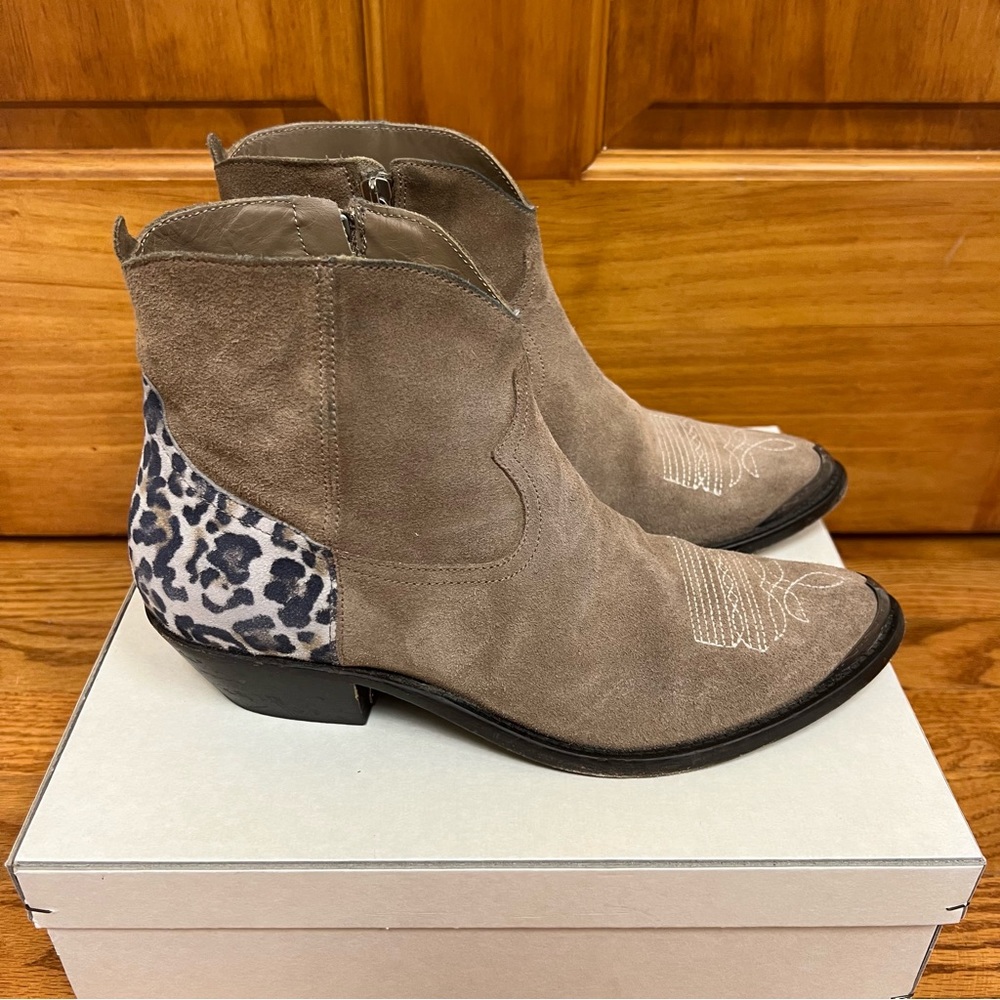Golden Goose Young Boots in Tobacco Suede- Ice Leopard, Size 40